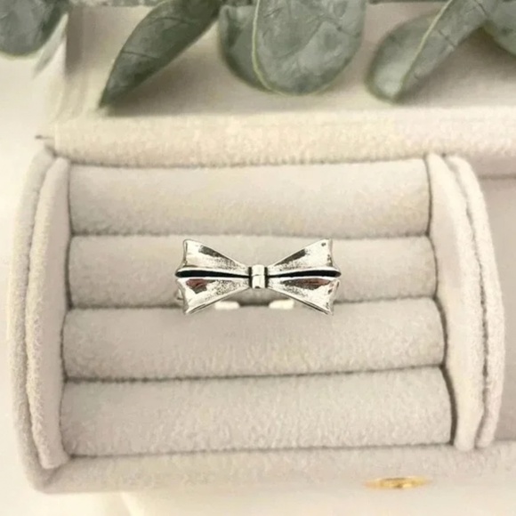 925 Sterling Silver Bow Ring Minimalist Ring Dainty Ring Band Stackable Ring - Picture 3 of 6